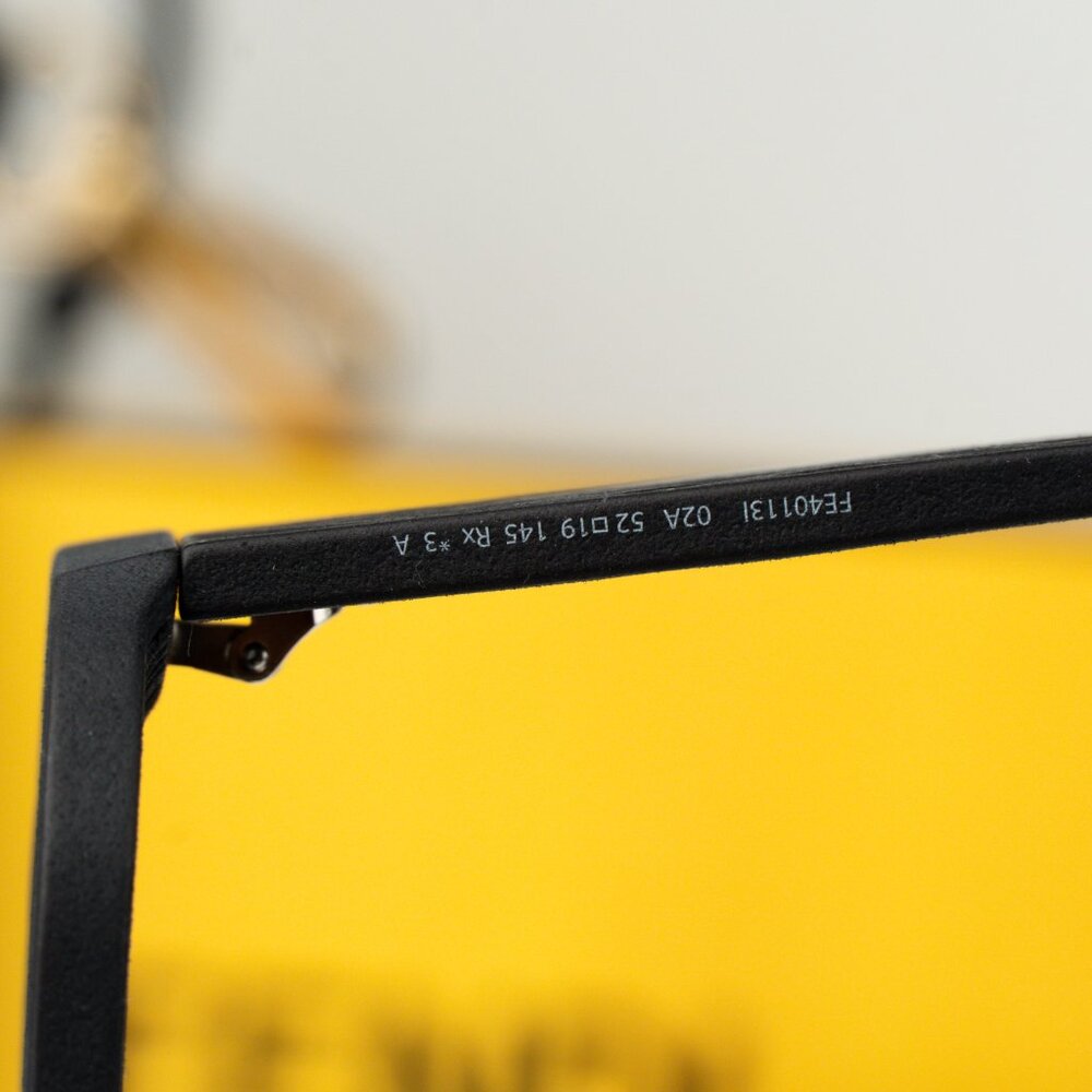 Fendi SHADOW Women Sunglasses Geometric Matte Black Grey FE40113I 02A BRAND NEW - Picture 7 of 12